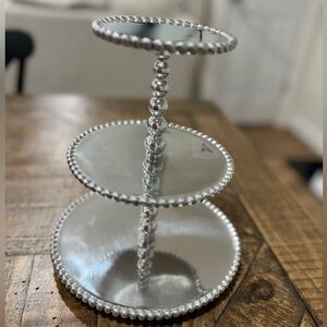 Mariposa Pearled 3-Tiered Cupcake Server